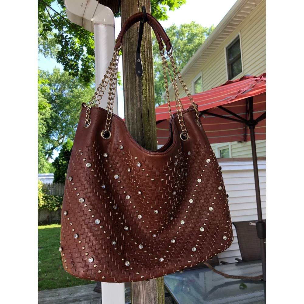 Brown detailed bag 🤩